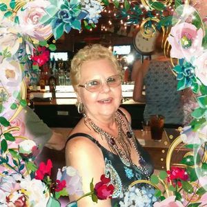 Meet your Posher, Carol